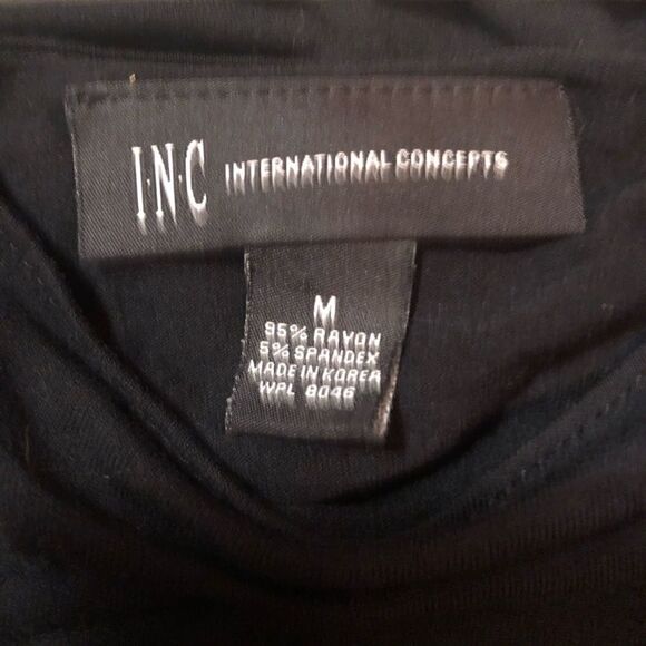 International concepts medium butterfly sleeve cut out shoulder top - Picture 5 of 8